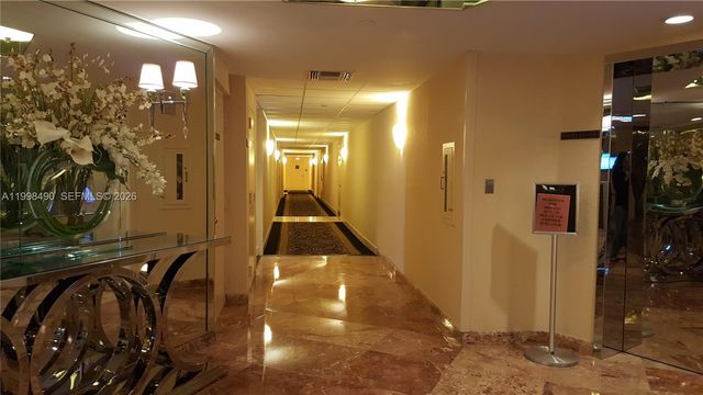 3600 Mystic Pointe Dr 910, Aventura, FL 33180