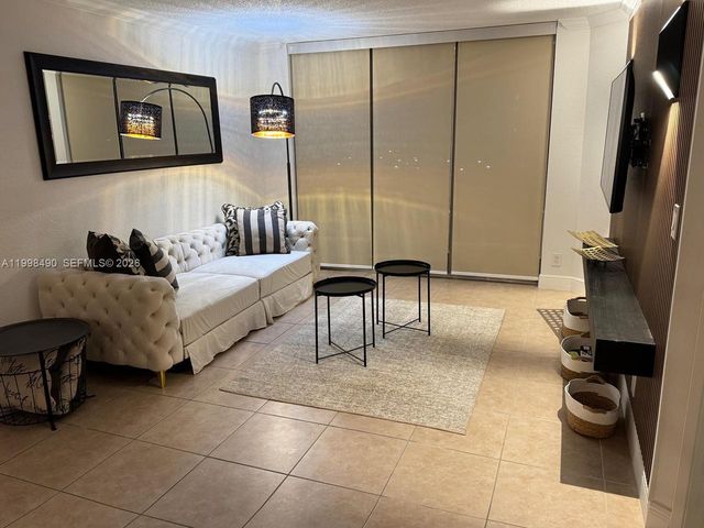 3600 Mystic Pointe Dr 910, Aventura, FL 33180