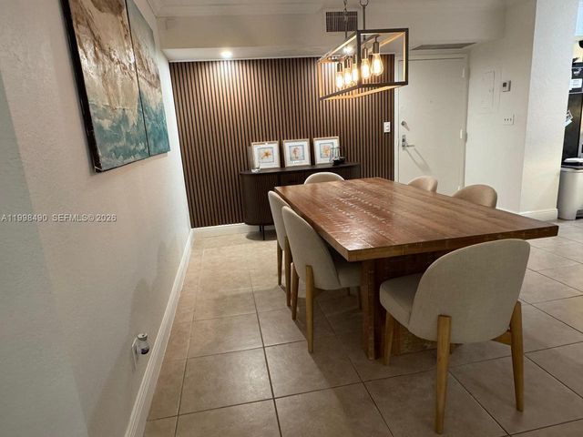 3600 Mystic Pointe Dr 910, Aventura, FL 33180