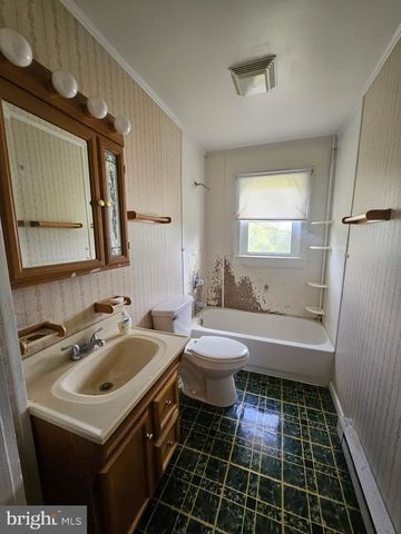 153 ROCKY FORD RD, Clear Brook, VA 22624