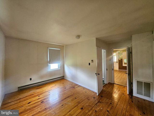 153 ROCKY FORD RD, Clear Brook, VA 22624