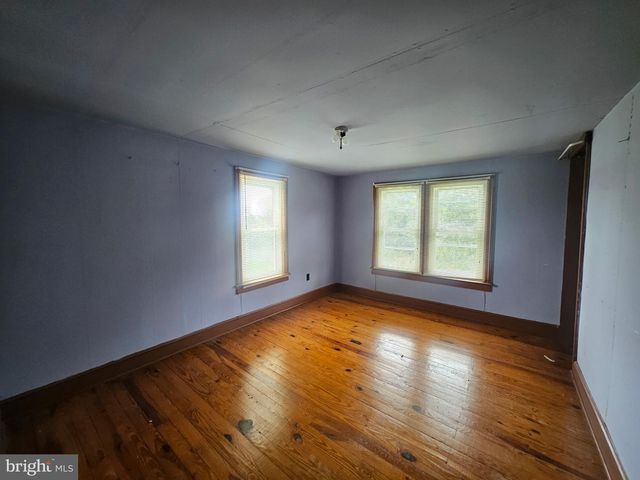 153 ROCKY FORD RD, Clear Brook, VA 22624