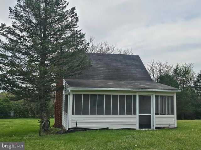 153 ROCKY FORD RD, Clear Brook, VA 22624