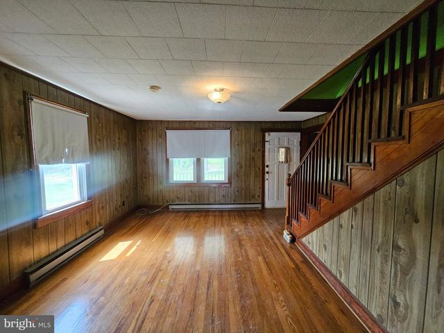 153 ROCKY FORD RD, Clear Brook, VA 22624