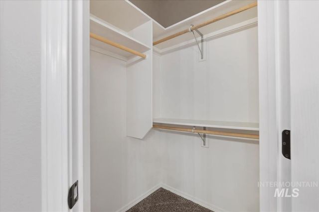 1823 E Summercove Dr, Meridian, ID 83646
