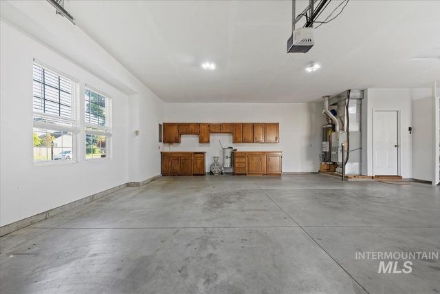 1823 E Summercove Dr, Meridian, ID 83646