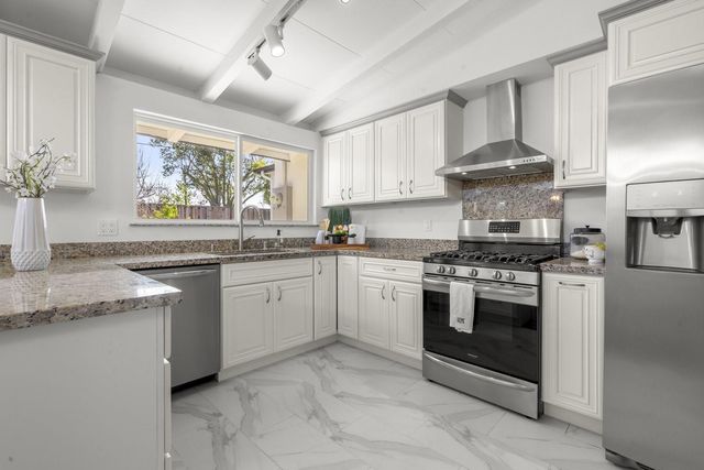 710 Lakechime Drive, Sunnyvale, CA 94089