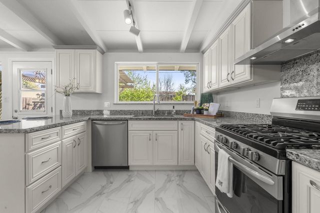 710 Lakechime Drive, Sunnyvale, CA 94089