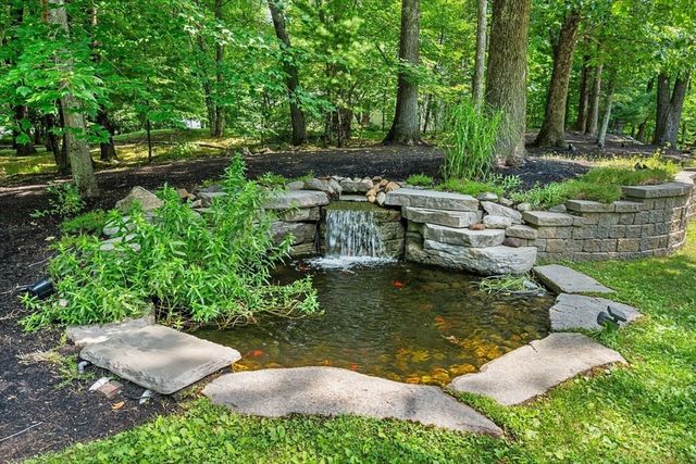 25 Turtle Lane, North Andover, MA 01845