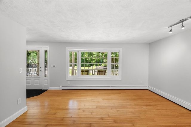 25 Turtle Lane, North Andover, MA 01845