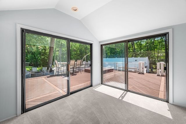 25 Turtle Lane, North Andover, MA 01845