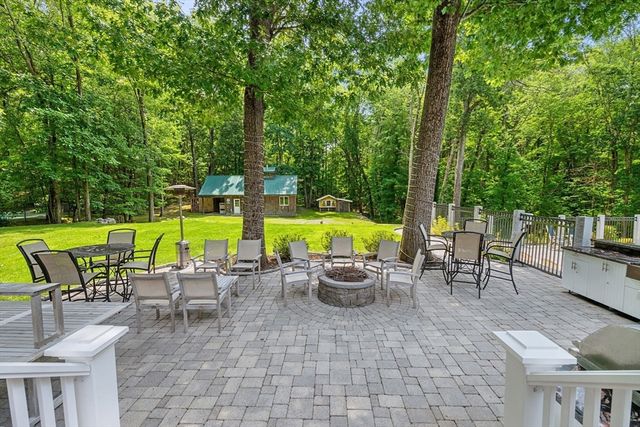 25 Turtle Lane, North Andover, MA 01845