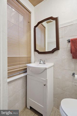 1440 COTTON ST, Reading, PA 19602