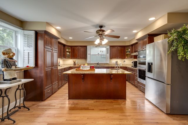 7996 Old Springfield Pike, Goodlettsville, TN 37072