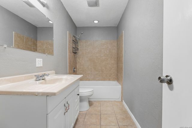 9227 Old Sky Harbor, San Antonio, TX 78242