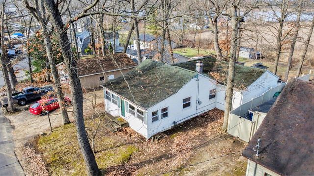 211 North Drive, Columbia Twp, MI 49230