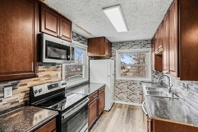 211 North Drive, Columbia Twp, MI 49230