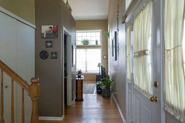 1408 Welland Court, Roselle, IL 60172