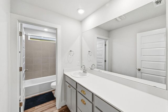 7416 Travertine Spring DR 149, Austin, TX 78744