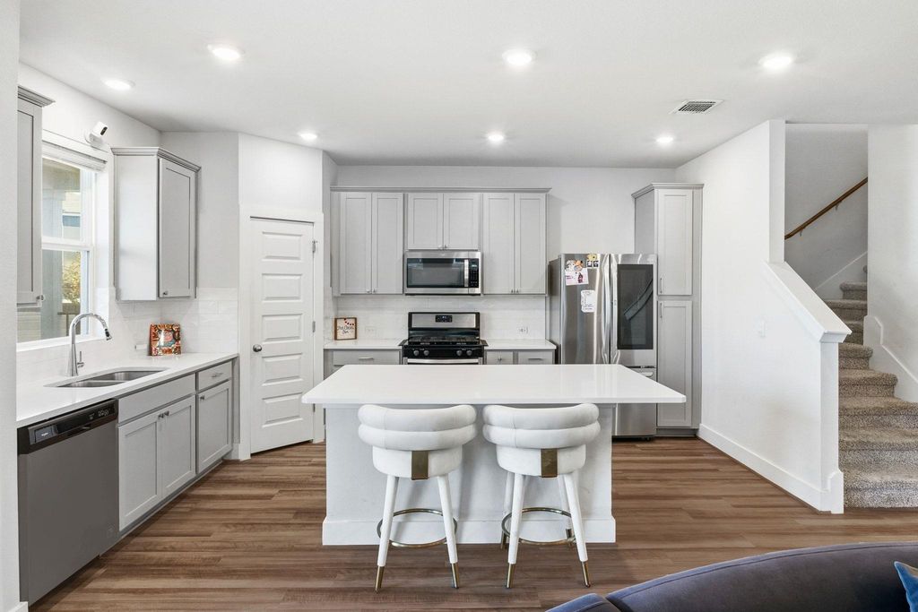 7416 Travertine Spring DR 149, Austin, TX 78744