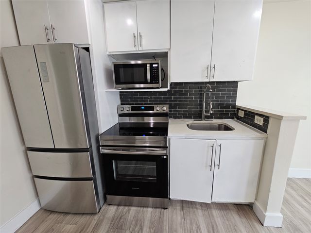 4806 Virginia Avenue 203, Dallas, TX 75204