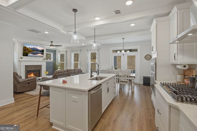 6984 Manchester Drive, Flowery Branch, GA 30542