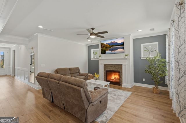 6984 Manchester Drive, Flowery Branch, GA 30542