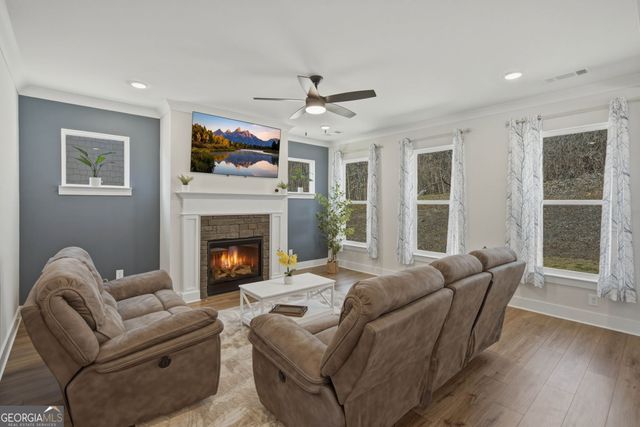 6984 Manchester Drive, Flowery Branch, GA 30542