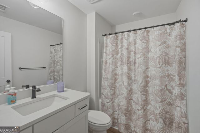 6984 Manchester Drive, Flowery Branch, GA 30542