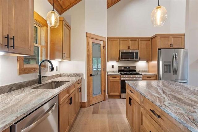 285 Parnell Drive, Ellijay, GA 30540