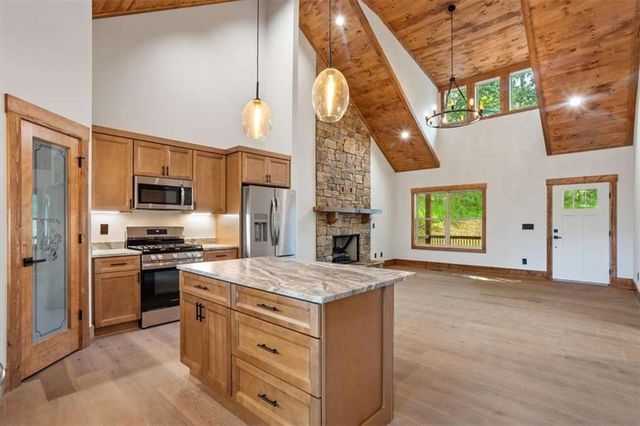 285 Parnell Drive, Ellijay, GA 30540