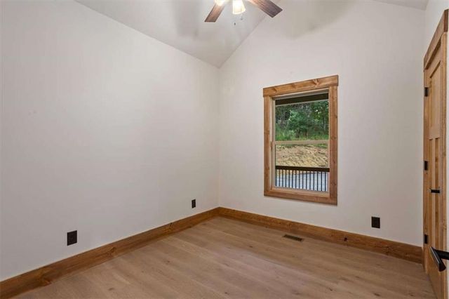 285 Parnell Drive, Ellijay, GA 30540