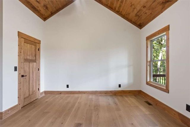 285 Parnell Drive, Ellijay, GA 30540