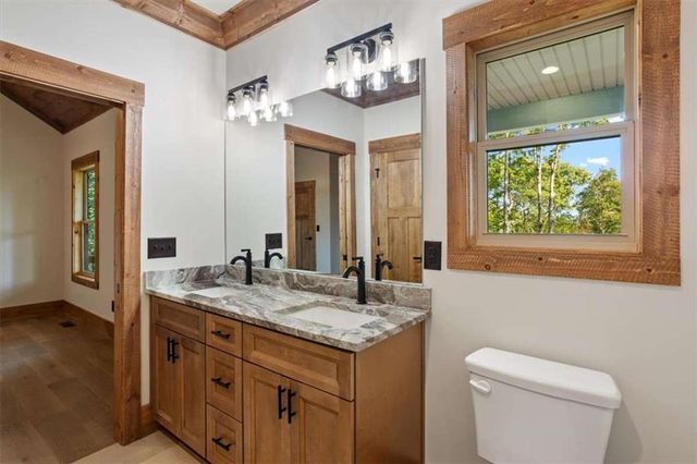 285 Parnell Drive, Ellijay, GA 30540
