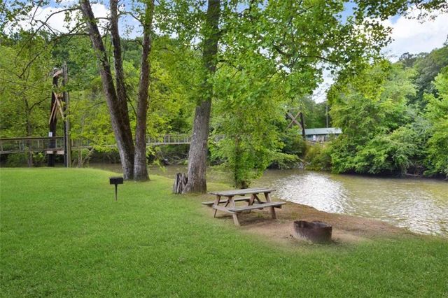 285 Parnell Drive, Ellijay, GA 30540