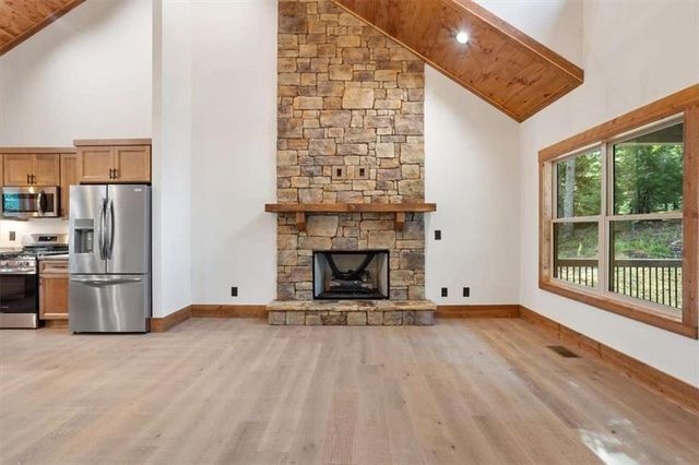 285 Parnell Drive, Ellijay, GA 30540
