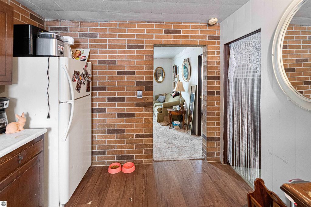 Image 13 of property listing at 1638 S Garfield Avenue, Traverse City, MI 49686