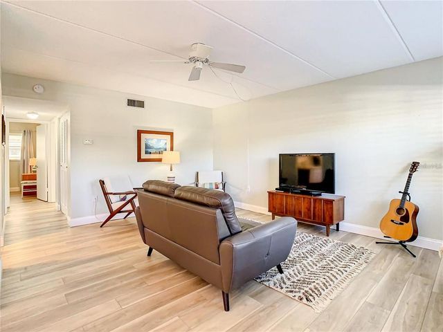 841 PATRICIA AVENUE 103, Dunedin, FL 34698