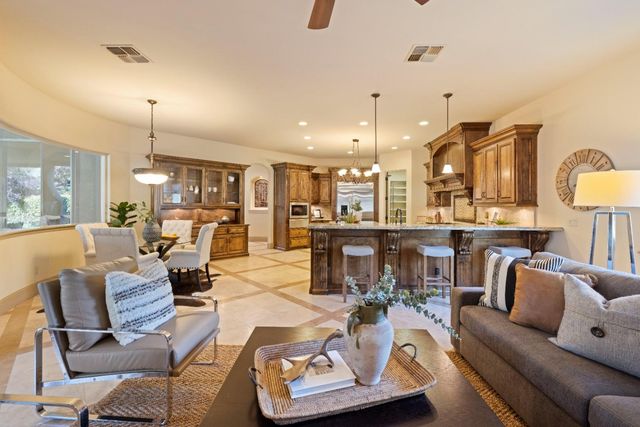 671 Avalanche Peak Way, Folsom, CA 95630