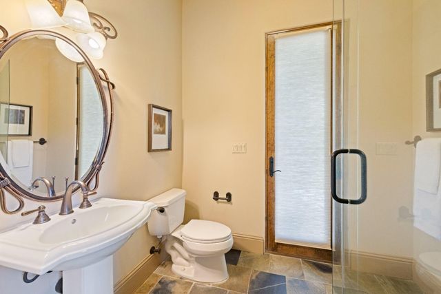671 Avalanche Peak Way, Folsom, CA 95630