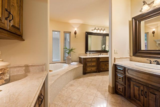 671 Avalanche Peak Way, Folsom, CA 95630