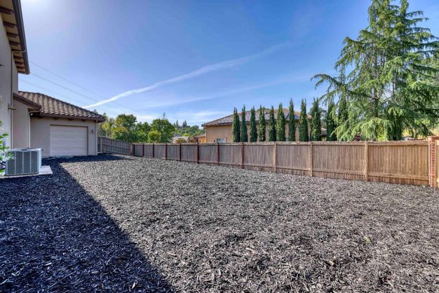 671 Avalanche Peak Way, Folsom, CA 95630