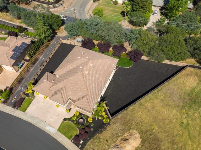 671 Avalanche Peak Way, Folsom, CA 95630