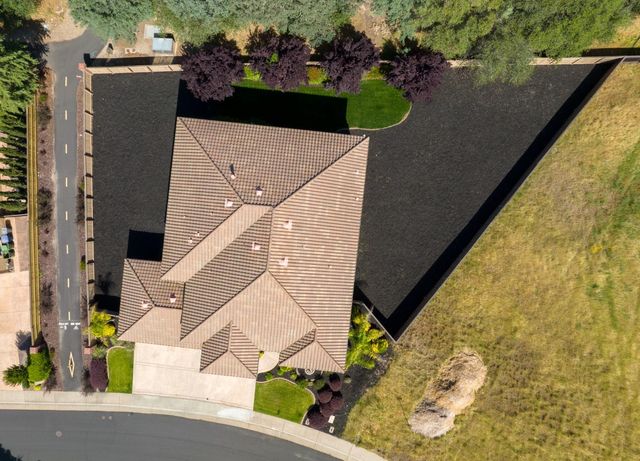 671 Avalanche Peak Way, Folsom, CA 95630