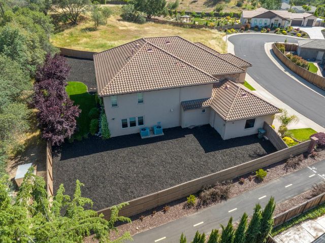671 Avalanche Peak Way, Folsom, CA 95630