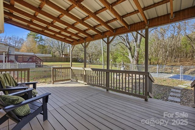 303 Ellenwood Drive, Albemarle, NC 28001