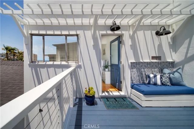933 Coast View Drive, Laguna Beach, CA 92651