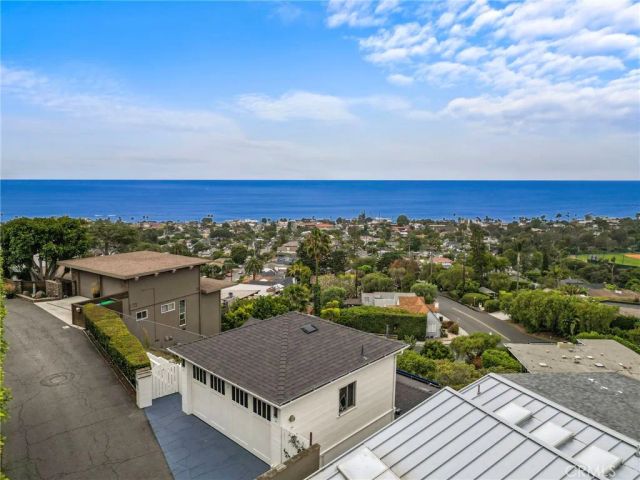 933 Coast View Drive, Laguna Beach, CA 92651