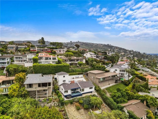 933 Coast View Drive, Laguna Beach, CA 92651