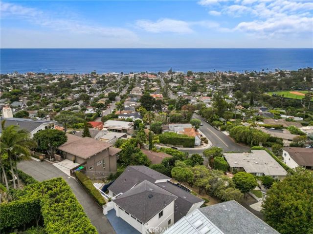 933 Coast View Drive, Laguna Beach, CA 92651